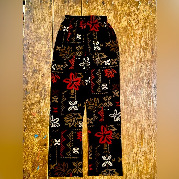 Chico’s Travelers Pants - Chicos, travelers size 0 floral pattern, black pants. Bundle with Chicos top.